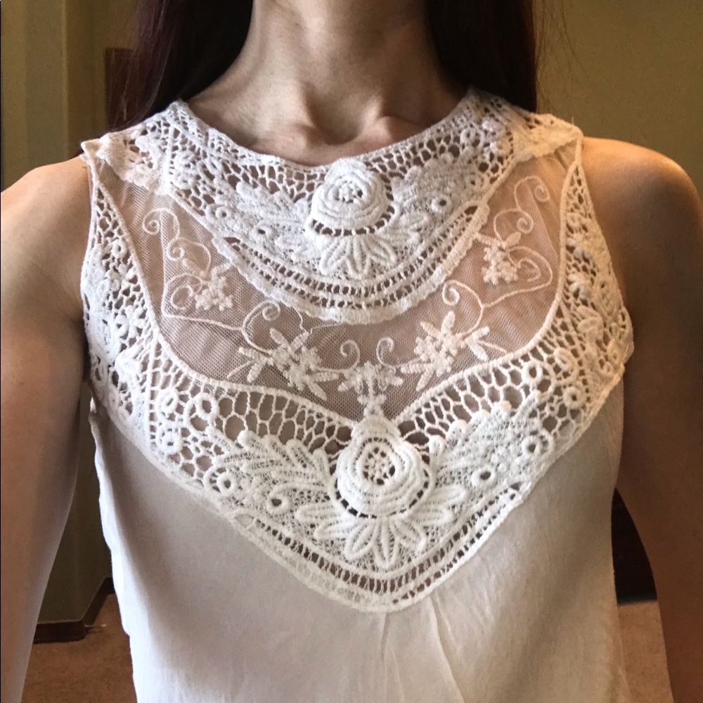 White tank shirt with beautiful lace neckline